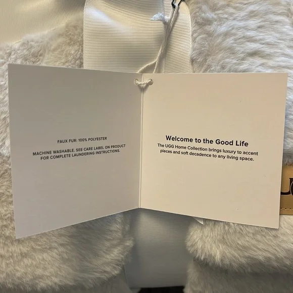 UGG Marcella Stone Throw Blanket NWT Faux Fur White Gray - Picture 6 of 10